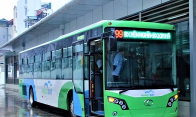 Chủ đầu tư: Xe buýt nhanh BRT giá 5 tỷ đồng vì 'có thiết kế đặc biệt'