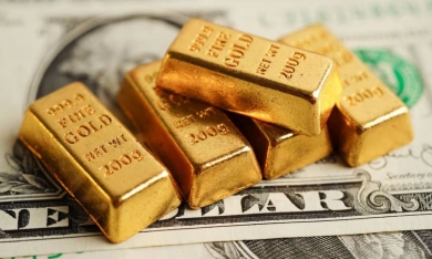 Giá vàng cao kỷ lục do kỳ vọng Fed giảm lãi suất, bạc tăng vọt
