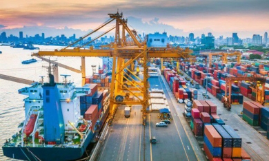 Xuất khẩu phục hồi đẩy cổ phiếu logistics và khu công nghiệp vào đà tăng giá