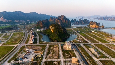 Dải đất ven biển dài 13 km đang trở thành tâm điểm đầu tư bất động sản ở Quảng Ninh
