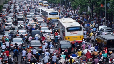 Có thể áp dụng cấm xe máy ở Hà Nội và TP. Hồ Chí Minh