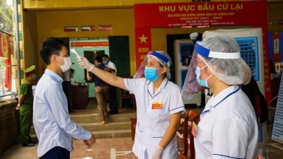 Hà Nội: Hơn 1.000 cử tri đi bầu lại vì ứng viên gian lận