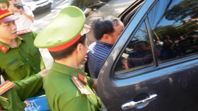 Bình Thuận: Công an tạm giam nguyên lãnh đạo, nhân viên Văn phòng Đăng ký đất đai và Chi cục Thuế
