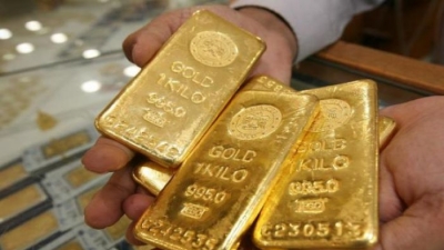 Giá vàng thế giới vọt tăng theo biến động Afghanistan