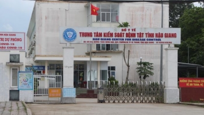 Bắt giam Giám đốc CDC tỉnh Hậu Giang do liên quan vụ Việt Á