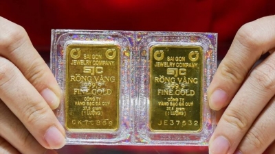 Kỷ lục mới, vàng trong nước đắt hơn thế giới gần 18 triệu đồng/lượng