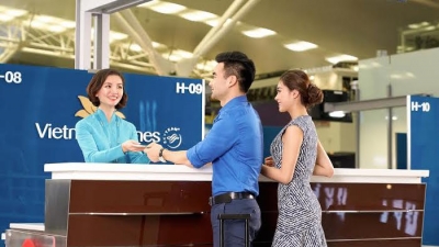 Chặng bay nội địa nào của Vietnam Airlines sẽ bán vé không hành lý ký gửi?