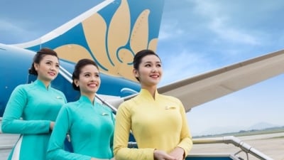 Nhân viên Vietnam Airlines trả lại gần 260 triệu đồng hành khách để quên