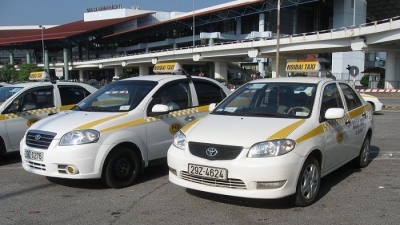Lo gián đoạn đường bay Hà Nội - Tp. HCM, Sở giao thông cho phép 50 taxi sân bay Nội Bài hoạt động