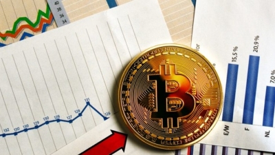 Giá tiền ảo hôm nay (24/10): Nhìn lại 10 năm đầy sóng gió của Bitcoin