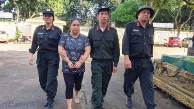 Đắk Lắk: Bắt nữ giám đốc công ty bất động sản bị truy nã đặc biệt