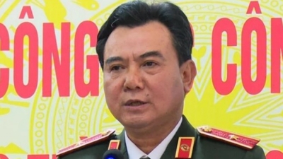 Cựu PGĐ Công an Hà Nội Nguyễn Anh Tuấn bị cáo buộc nhận 42,8 tỷ đồng để 'chạy án'