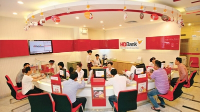 CEO HDBank Nguyễn Hữu Đặng đăng ký mua vào 500.000 cổ phiếu HDB