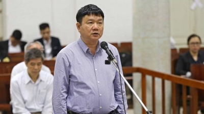 Tòa tuyên án ông Đinh La Thăng trong vụ thất thoát 800 tỷ của PVN tại OceanBank
