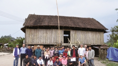 Hàng nghìn dân nghèo tỉnh Kon Tum được Quỹ MetLife hỗ trợ