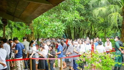 Hàng nghìn khách hàng tham quan và mua căn hộ Sky Oasis tại Ecopark