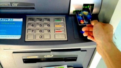 Người dân chuộng chuyển tiền nhanh 24/7, giảm rút tiền qua ATM