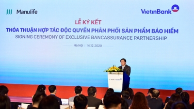 Manulife mua lại Aviva Việt Nam, hợp tác độc quyền 16 năm bán bảo hiểm nhân thọ qua VietinBank
