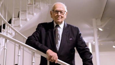 Nhà thiết kế thời trang lừng danh Pierre Cardin qua đời