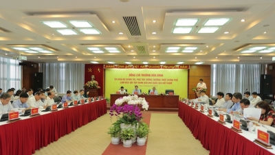Phó Thủ tướng Thường trực Trương Hoà Bình làm việc với Tập đoàn Dầu khí
