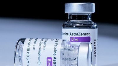Thêm 288.000 liều vắc xin phòng Covid-19 của AstraZeneca về Việt Nam