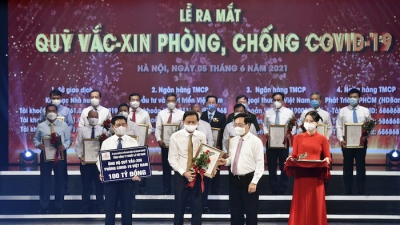 Vinataba ủng hộ quỹ vắc xin phòng Covid-19 Việt Nam 100 tỷ đồng