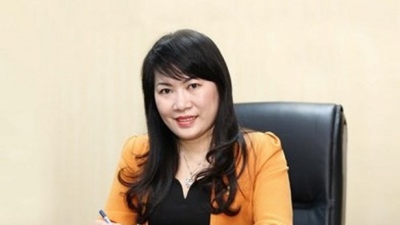 Bà Lương Thị Cẩm Tú ngồi 'ghế nóng' Chủ tịch Hội đồng Quản trị Eximbank