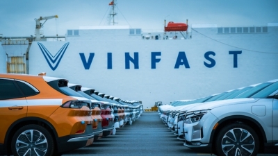 Tỷ phú Phạm Nhật Vượng đã tặng 7.000 tỷ đồng cho VinFast, sẽ tiếp tục tặng thêm