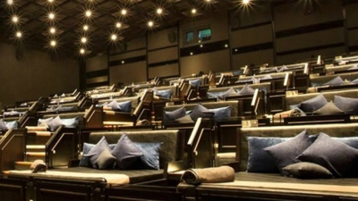 Rạp chiếu phim giường nằm giá 600 ngàn gây sốt tại Sài Gòn