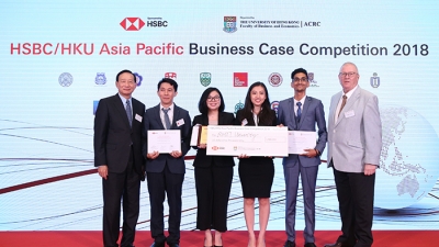 RMIT Việt Nam đạt giải nhì Cuộc thi Giải quyết tình huống kinh doanh HSBC/HKU