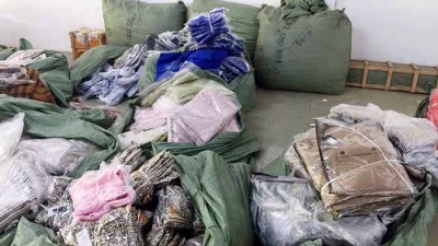 Thu giữ hàng chục nghìn bộ quần áo làm giả xuất xứ Việt Nam: Tái hiện một vụ Khaisilk mới?