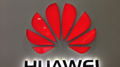 Doanh thu smartphone của Huawei có thể giảm 10 tỷ USD do Mỹ