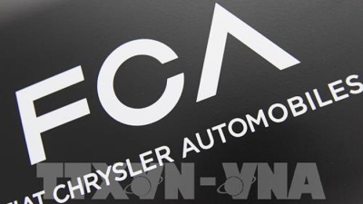 Fiat Chrysler 'bắt tay' với Foxconn tham gia cuộc đua chế tạo ô tô điện