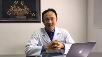 Dịch bệnh do virus corona lan rộng, bác sỹ Trần Quốc Khánh livestream hướng dẫn 15 cách phòng chống