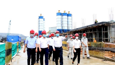 Chủ tịch Hà Nội yêu cầu các sở ngành 'gỡ khó' cho dự án Nhà máy Điện rác Sóc Sơn 7.000 tỷ