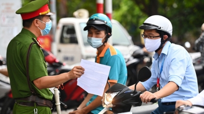 Hà Nội: Người dân không cần xuất trình giấy đi đường khi di chuyển trong vùng xanh
