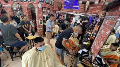Hà Nội: Các dịch vụ cắt tóc, gội đầu, giao hàng công nghệ được hoạt động trở lại