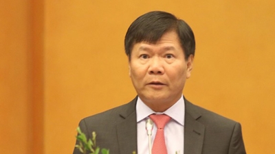 Kỷ luật cảnh cáo nguyên Chủ tịch Viện Hàn lâm KHXHVN Nguyễn Quang Thuấn