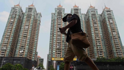 Kinh tế Trung Quốc trả giá vì siết tín dụng bất động sản