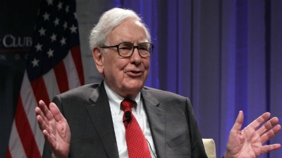 Dầu thô lao dốc, Warren Buffett vẫn tìm thấy cơ hội mua vào cổ phiếu