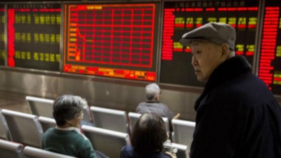 Trung Quốc liên tiếp phá giá đồng tệ, Shanghai Composite rớt mạnh 6,4%