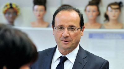 Thợ cắt tóc riêng của Tổng thống Pháp nhận lương gần bằng bộ trưởng
