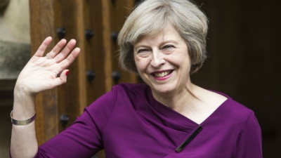 Nước Anh chính thức có nữ Thủ tướng mới 'phong cách Thatcher'
