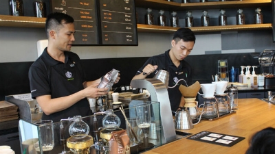 Starbucks mở cửa hàng theo ý tưởng quầy bar đầu tiên tại Việt Nam