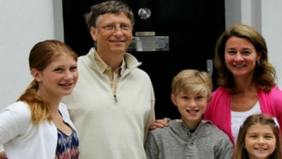 Bill Gates cấm các con dùng điện thoại di động trước 14 tuổi