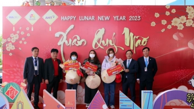 Đà Nẵng đón chuyến bay quốc tế 'xông đất' đầu năm mới