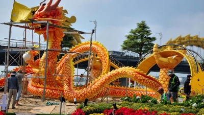 Hình ảnh linh vật rồng dài 50m, nặng gần 1 tấn ở Đà Nẵng