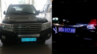 Xe Toyota doanh nghiệp tặng Tỉnh ủy Nghệ An bán không ai mua