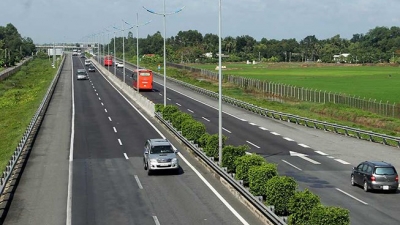 Thứ trưởng Giao thông vận tải nêu 3 lý do dự án cao tốc Bắc - Nam chậm tiến độ