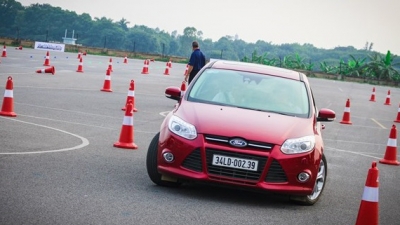 Ford Việt Nam hướng dẫn tài xế cách lái xe an toàn tại Hà Nội